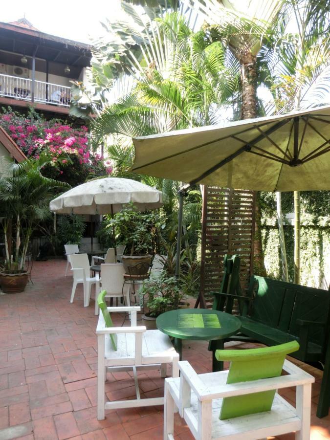 The Travellers Arms Hotel Chiang Mai Buitenkant foto