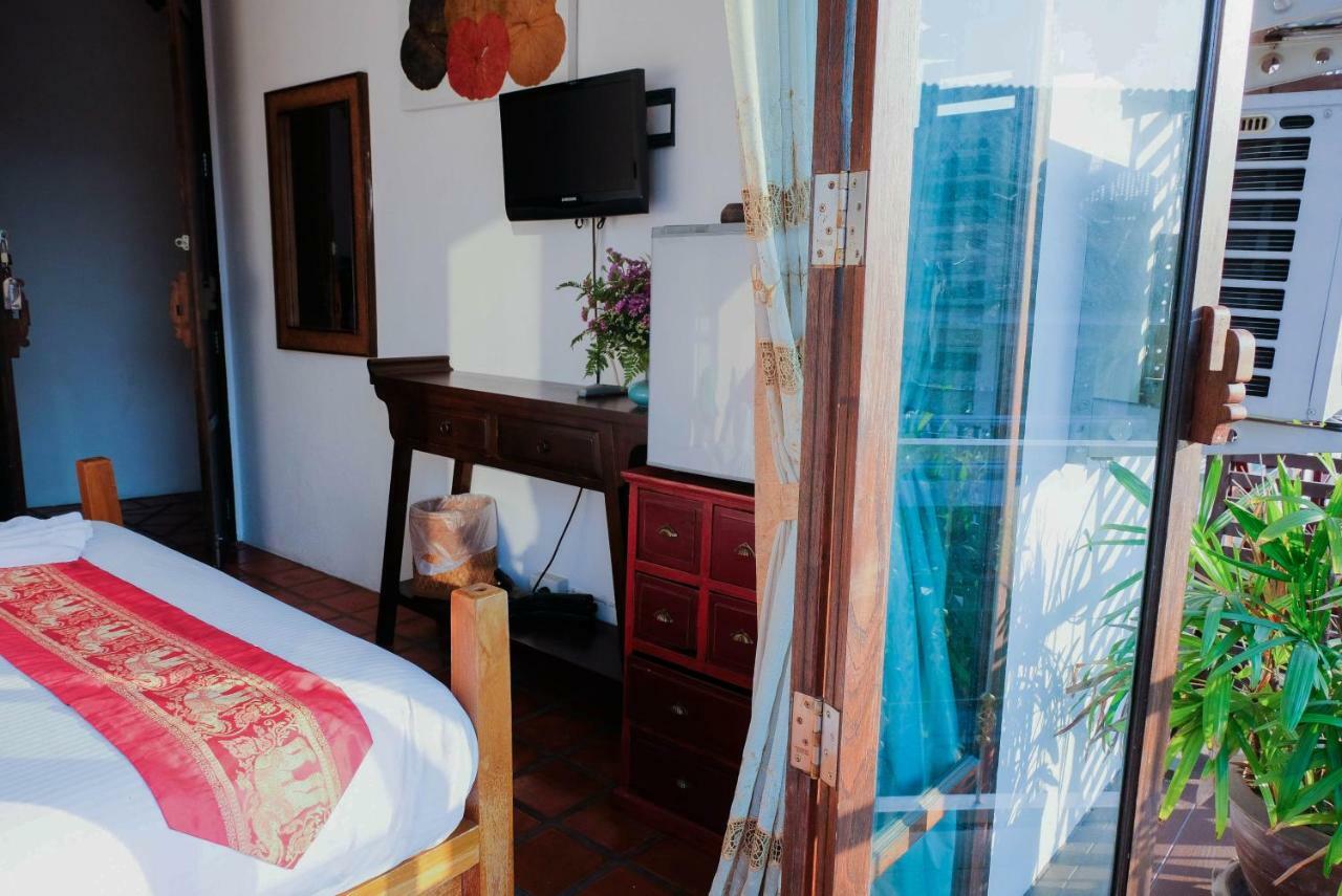 The Travellers Arms Hotel Chiang Mai Buitenkant foto